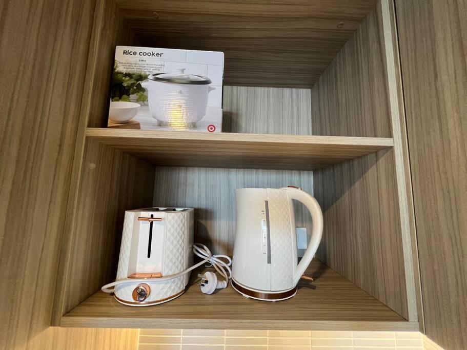 Emporium Residential 2 Bed 2 Bath 1 Car * Brisbane